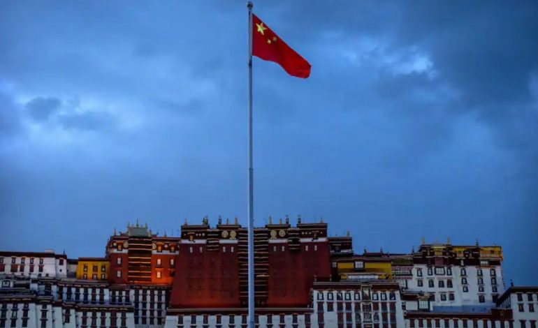 China offers glimpse of Tibetan life without the Dalai Lama